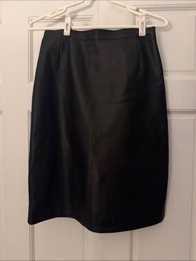 Firenze Women's Black Pencil Skirt - Tailored Leather-Look